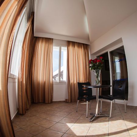 Appart'Hotel Intouriste Agadir Bagian luar foto