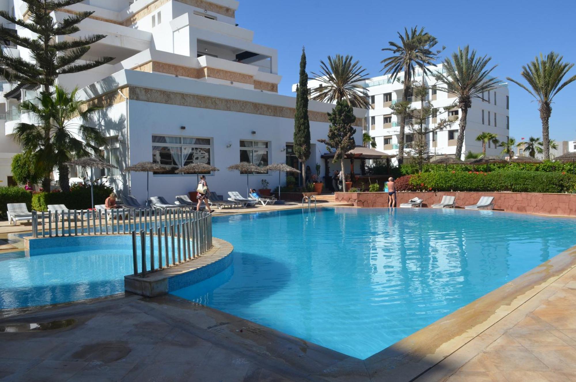 Appart'Hotel Intouriste Agadir Bagian luar foto