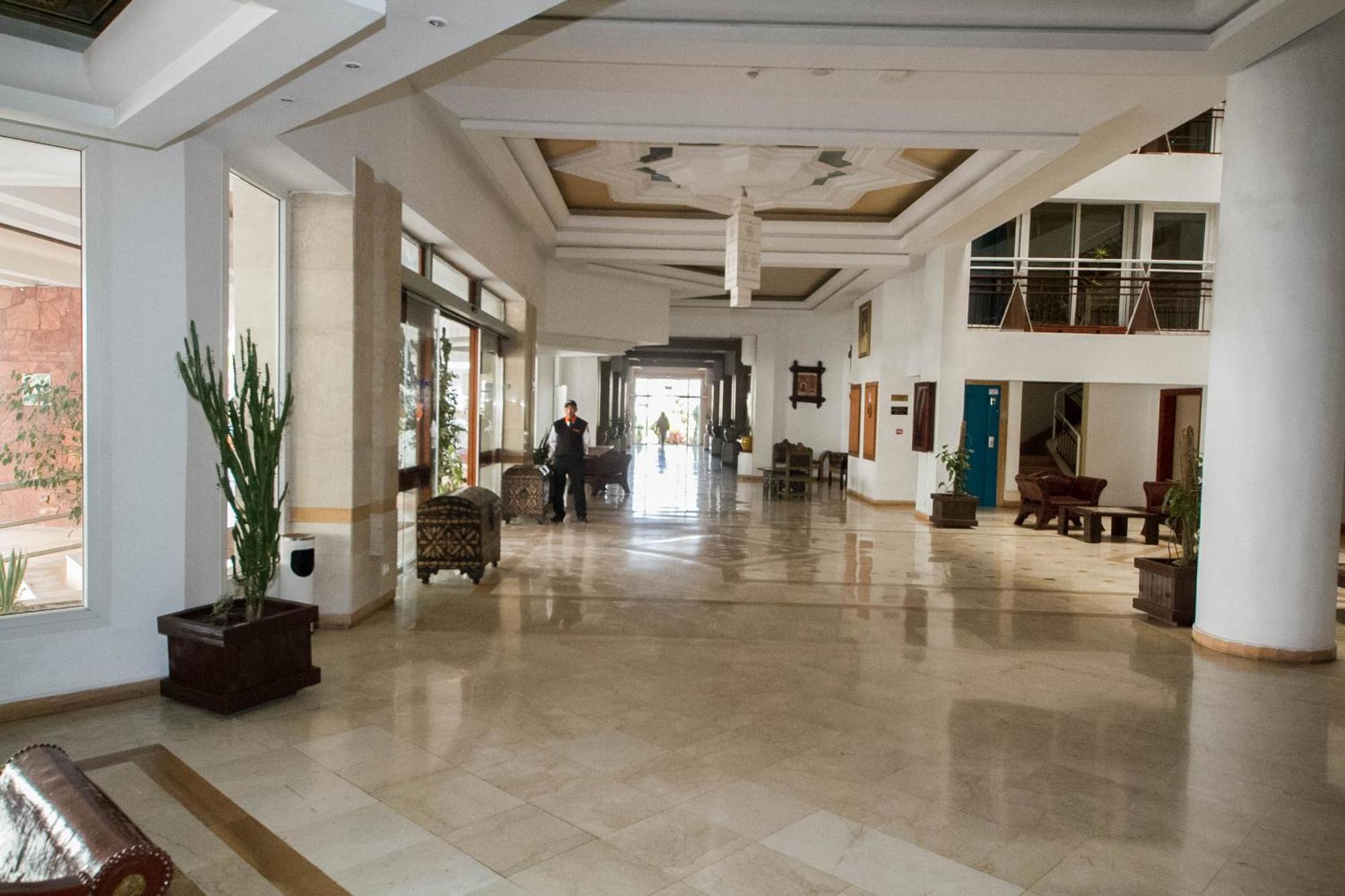 Appart'Hotel Intouriste Agadir Bagian luar foto