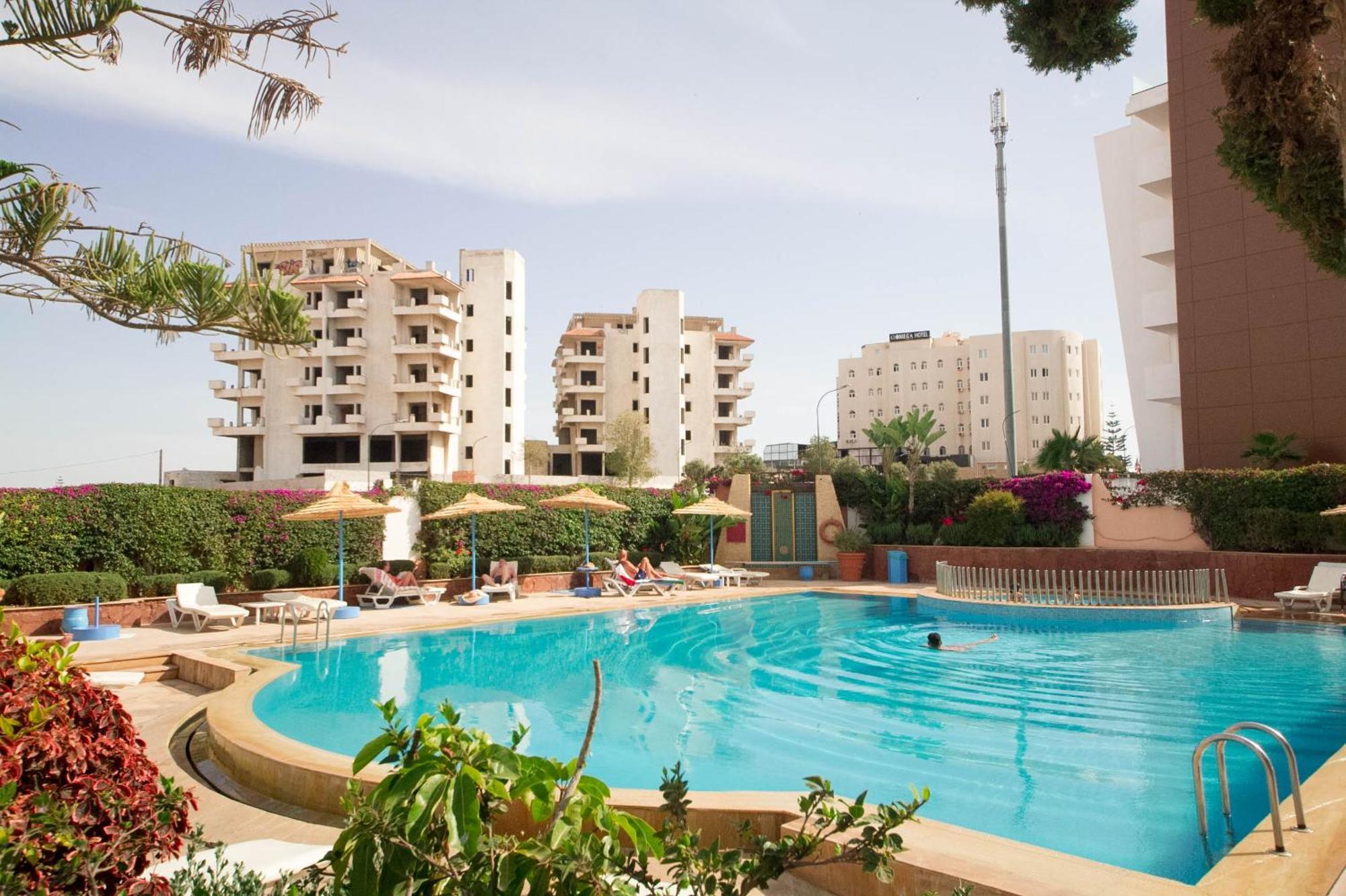 Appart'Hotel Intouriste Agadir Bagian luar foto