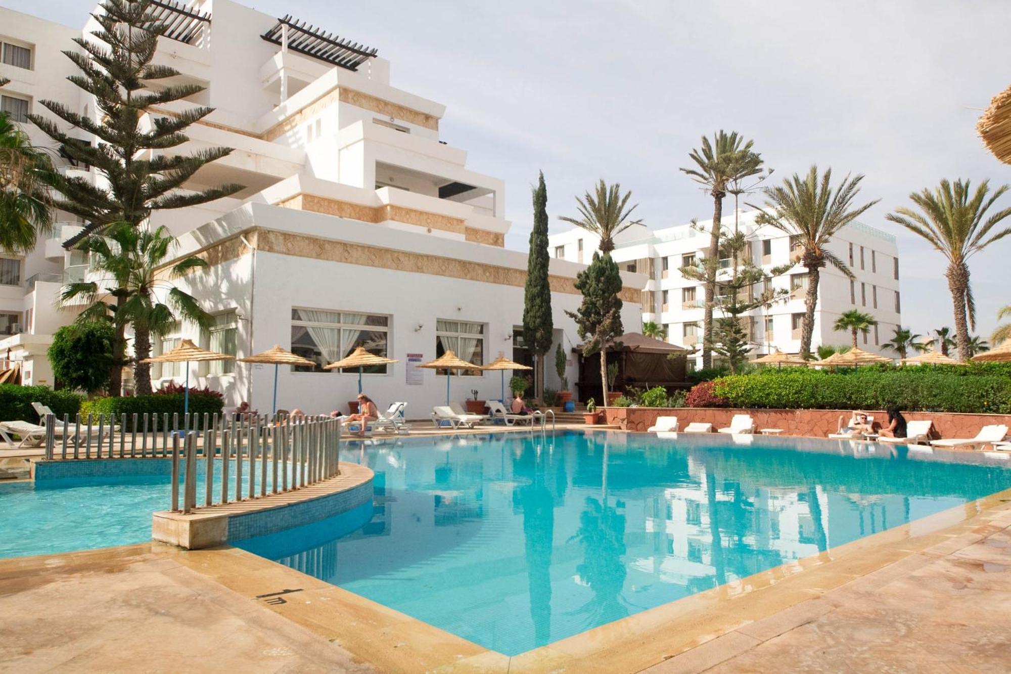 Appart'Hotel Intouriste Agadir Bagian luar foto