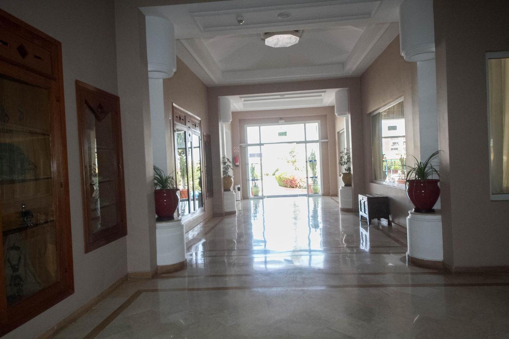 Appart'Hotel Intouriste Agadir Bagian luar foto