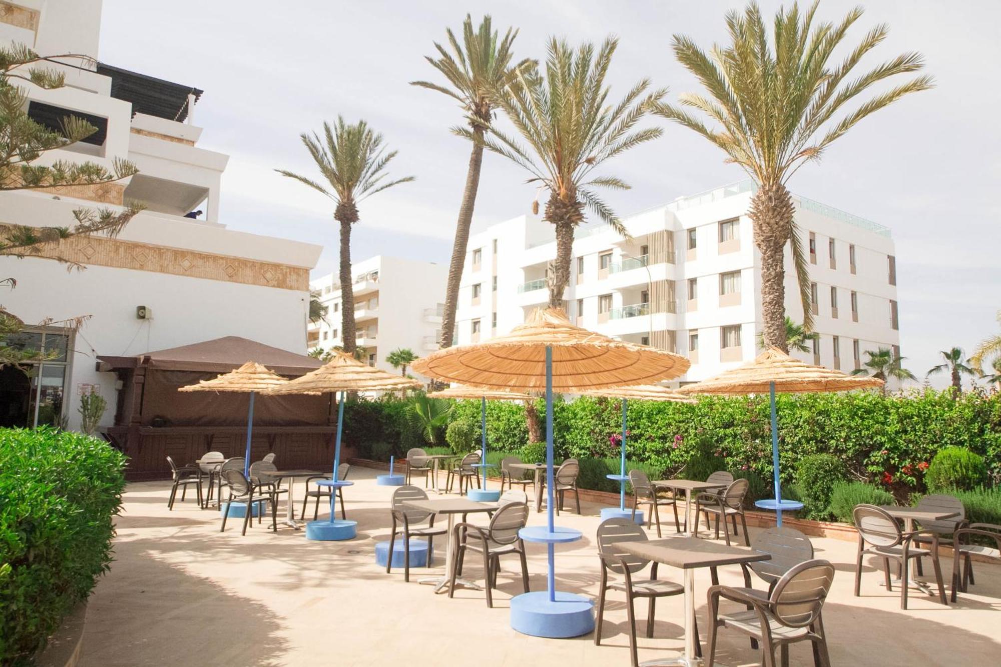 Appart'Hotel Intouriste Agadir Bagian luar foto