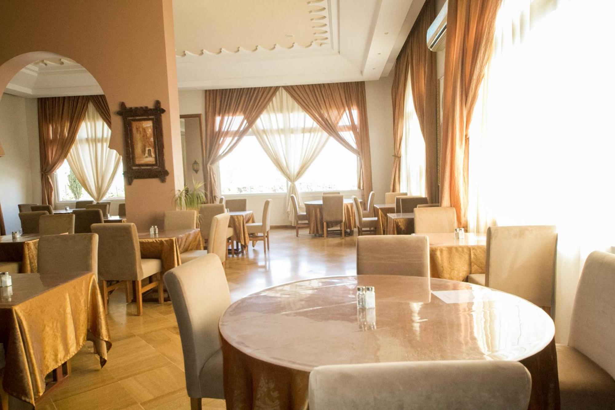 Appart'Hotel Intouriste Agadir Bagian luar foto