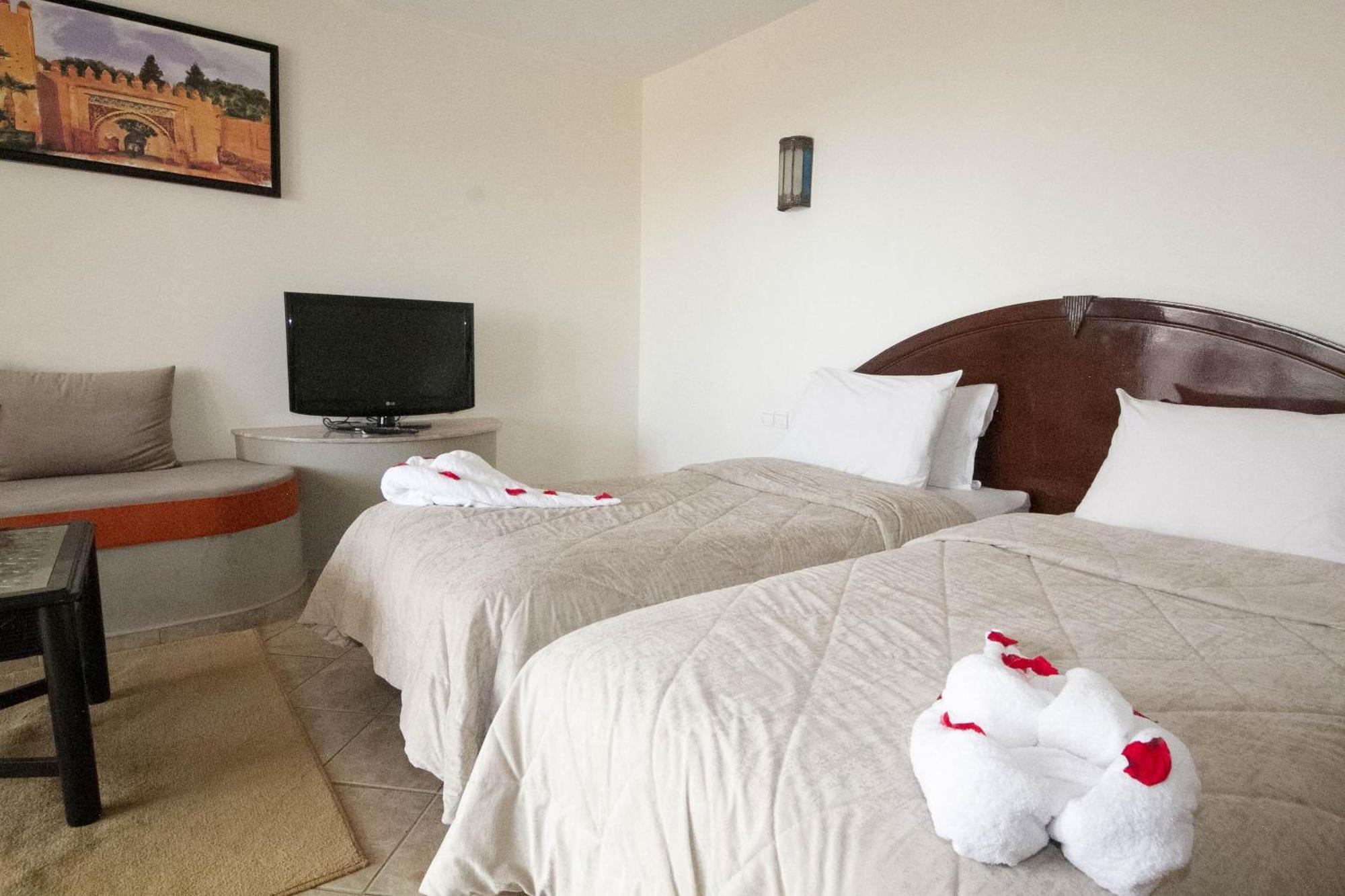 Appart'Hotel Intouriste Agadir Bagian luar foto