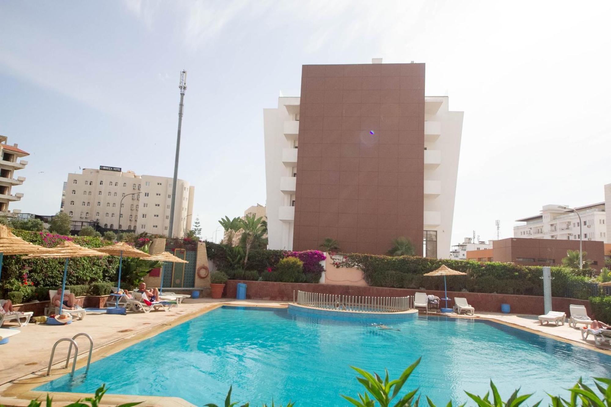 Appart'Hotel Intouriste Agadir Bagian luar foto