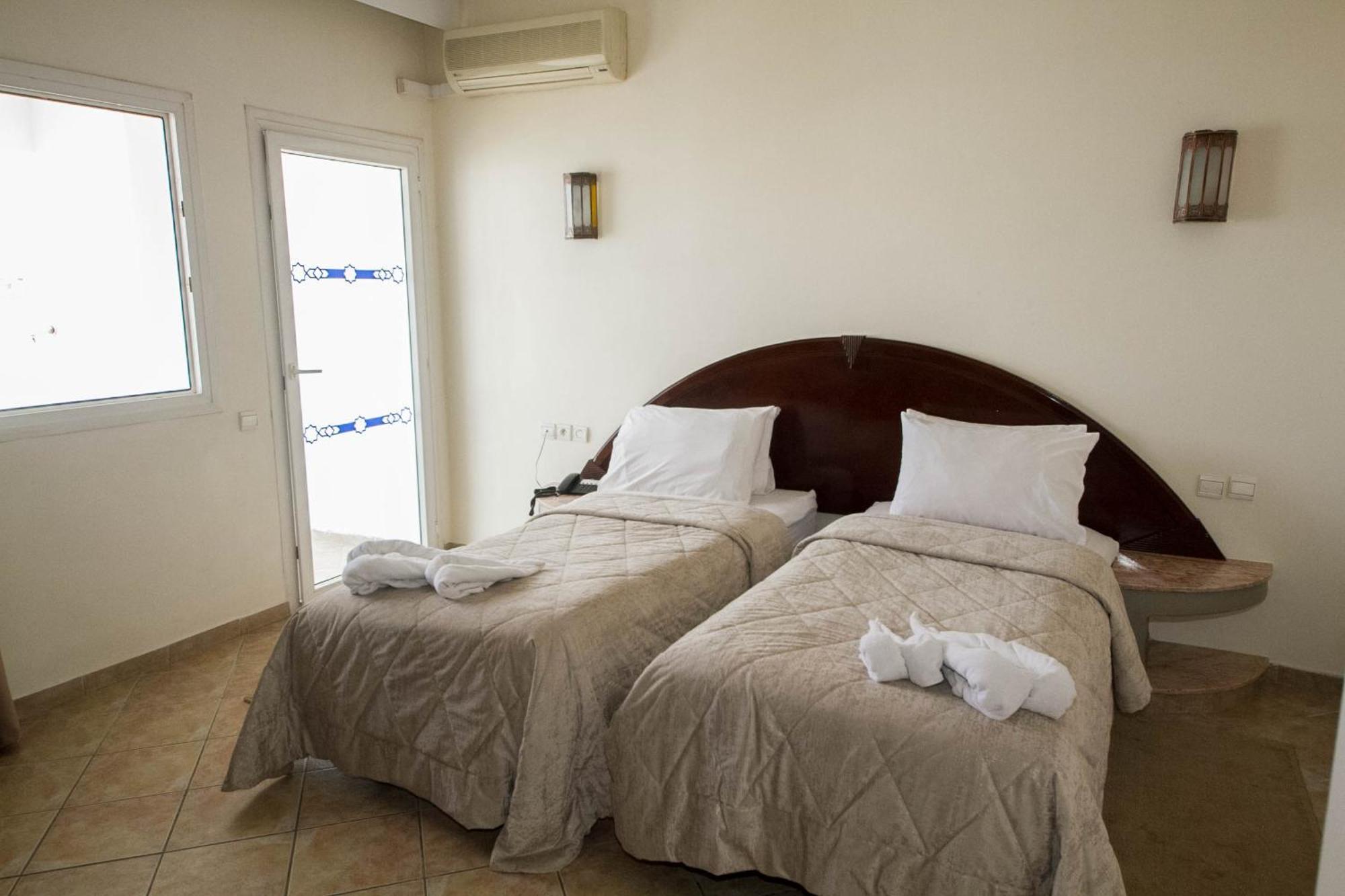 Appart'Hotel Intouriste Agadir Bagian luar foto