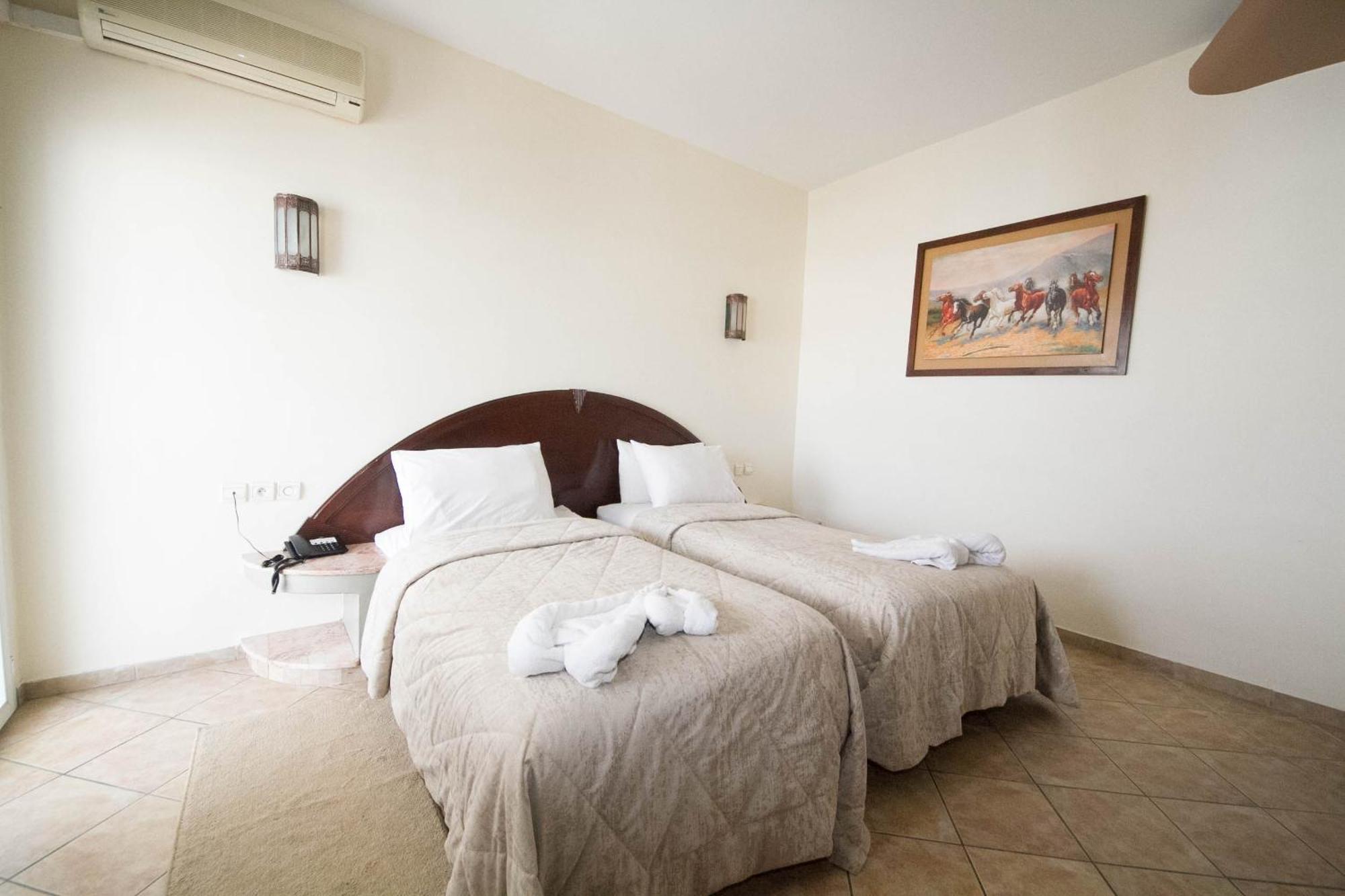Appart'Hotel Intouriste Agadir Bagian luar foto